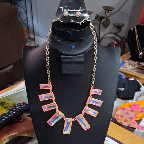 Taramanda Gold and Multicolor Statement Necklace - Picture 8 of 16